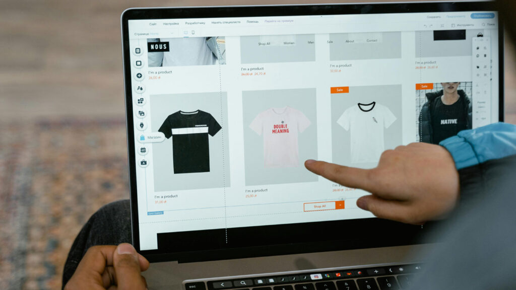 The Future of Online Shopping: Unified Commerce and AI Agents in 2026